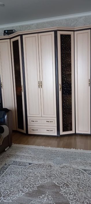 Продам шкаф плательный