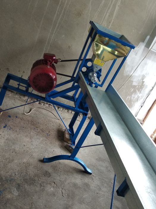 Кукуруз kukuruz тубичкаси аппарат ускунаси сотилади