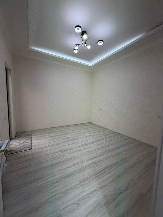 Продаётся Евродом,Янгихаёт,Чорток 4х ком.1.7 соток (95000&)