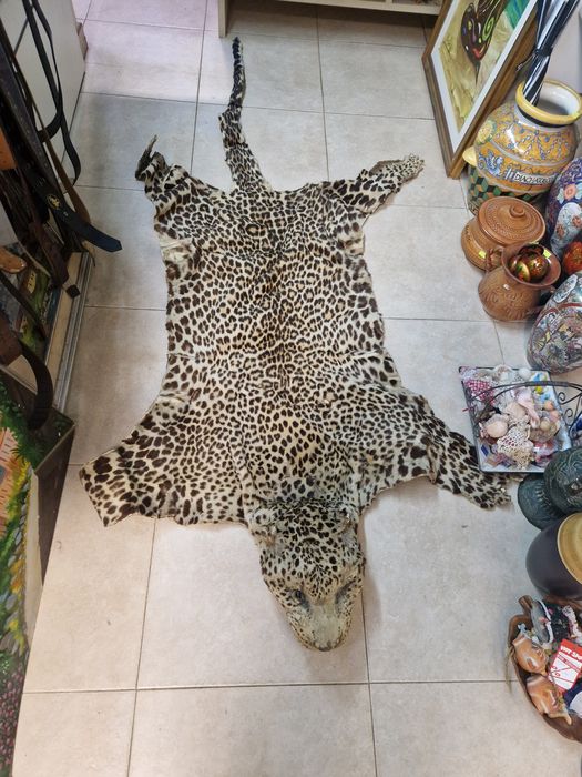 Леопардова кожа килим