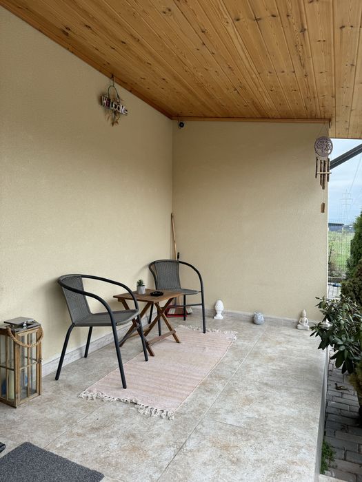 Propietar inchiriez apartament la casa in Unirea