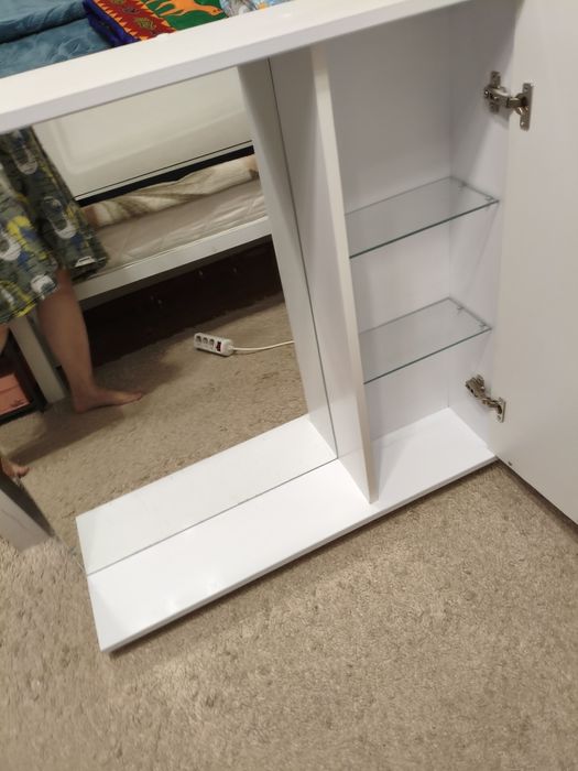 Шкаф для ванной комнаты