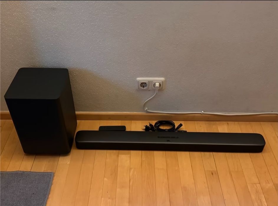 Soundbar jbl deep bass 2.1 ca nou