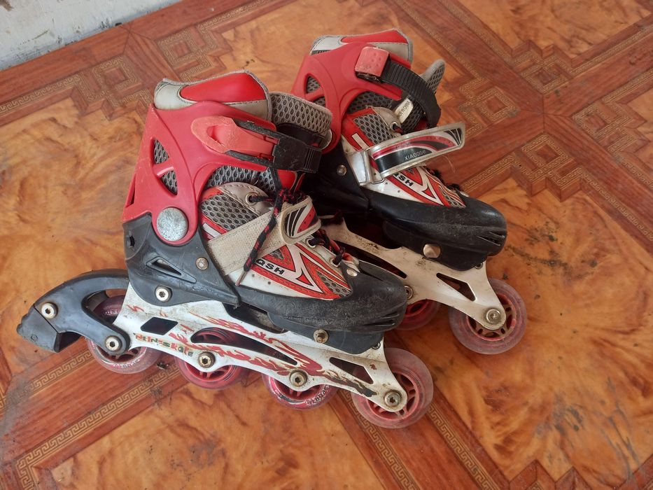 Продам роликовые коньки