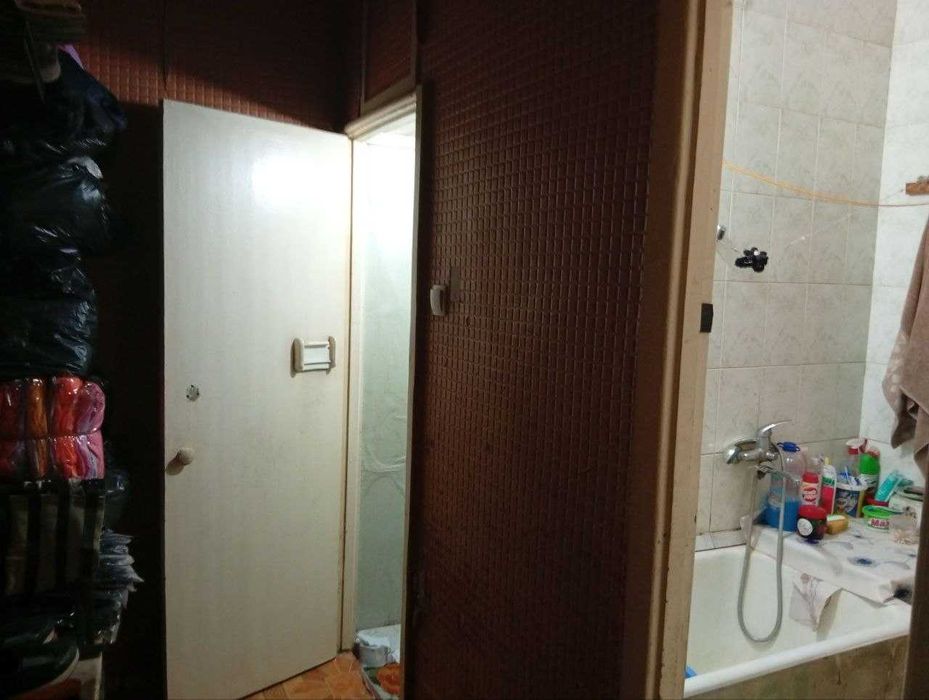 Продаётся 1в2 ком.квартира на 3-м этаже 4-х эт.дома Чиланзар -11