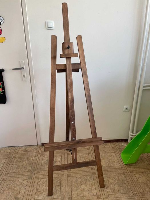Продавам статив за рисуване - нов
