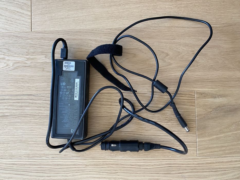 Incarcator original HP laptop portabil auto/avion