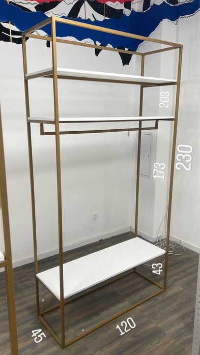 Мебель для магазина