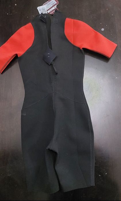 Vand combinezon neopren copil -este nou cu eticheta