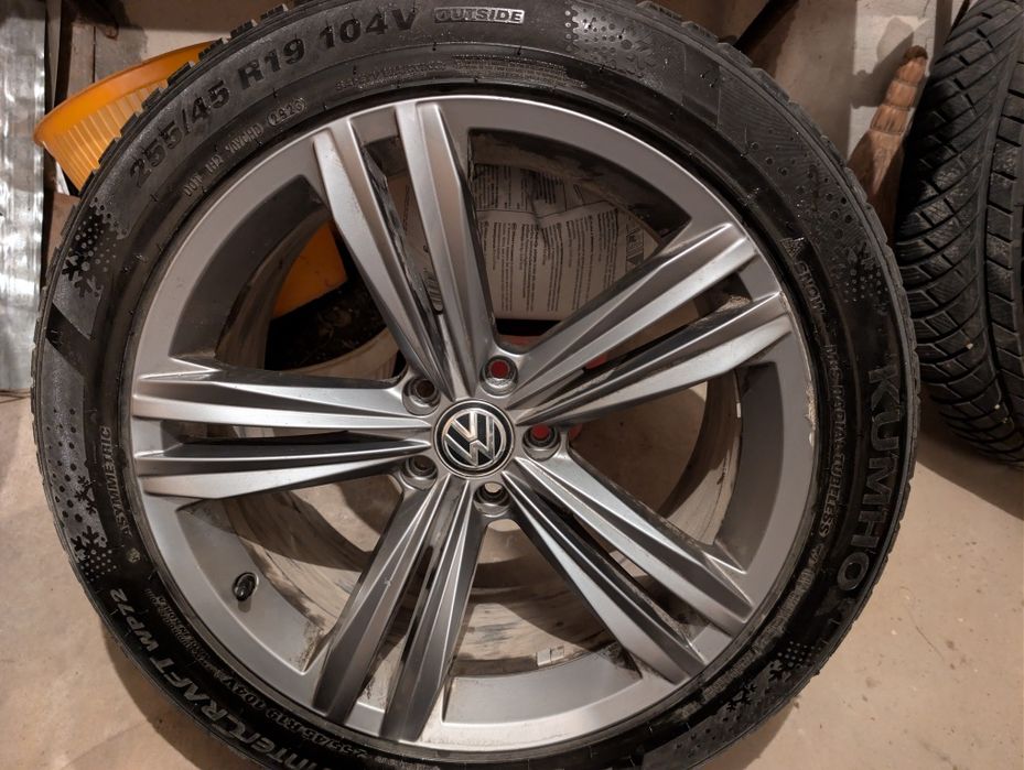 Гуми и джанти за VW Тигуан R-Line