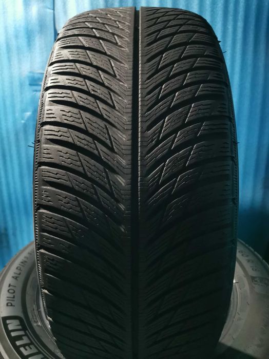 245/45 R19 - michelin m+s 4 bucati