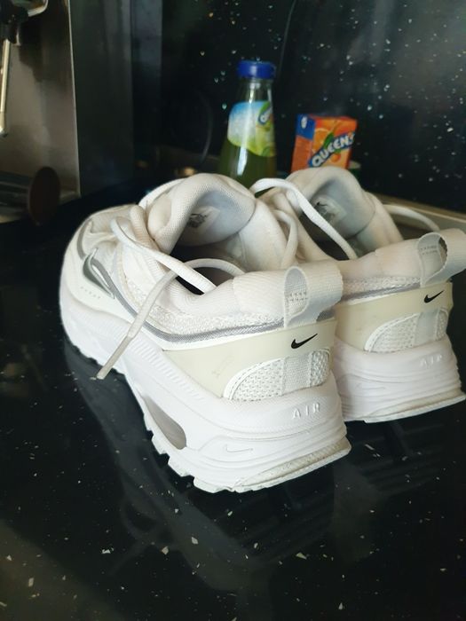 Дамски  маратонки Nike нови
