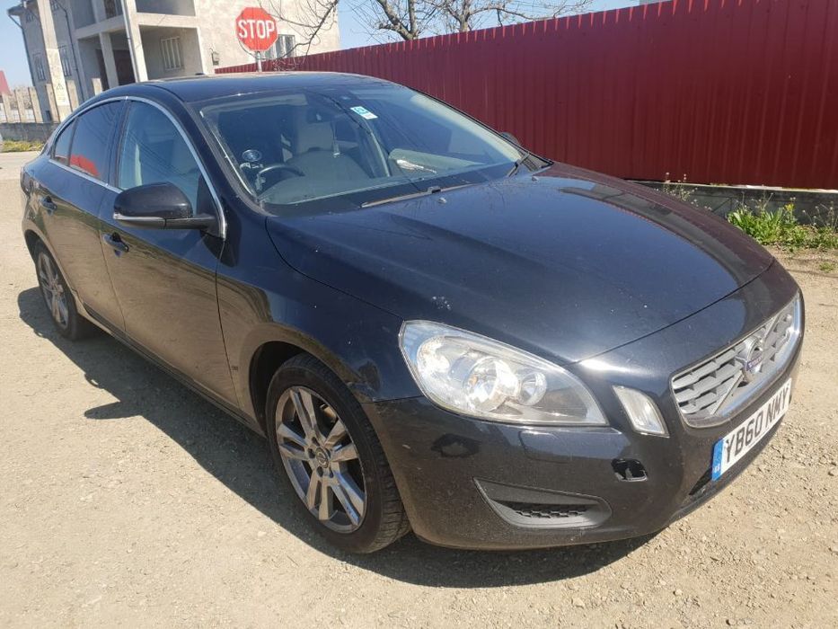 Dezmembrez Volvo S60 II D3 2010 motor 2.0D 120KW 163CP D5204 cutie de viteze manuala 6+1 usa portiera stanga dreapta fata spate bara aripa fuzeta planetara aripa oglinda dezmembrari piese