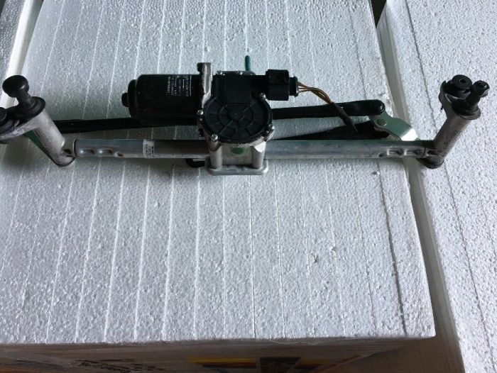 Mecanism stergatoare parbriz VW Polo 6r 2010-2016, stare perfecta