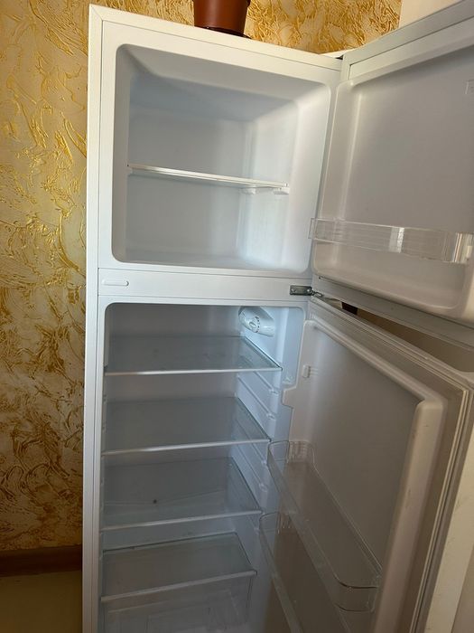 Холодильник новый
