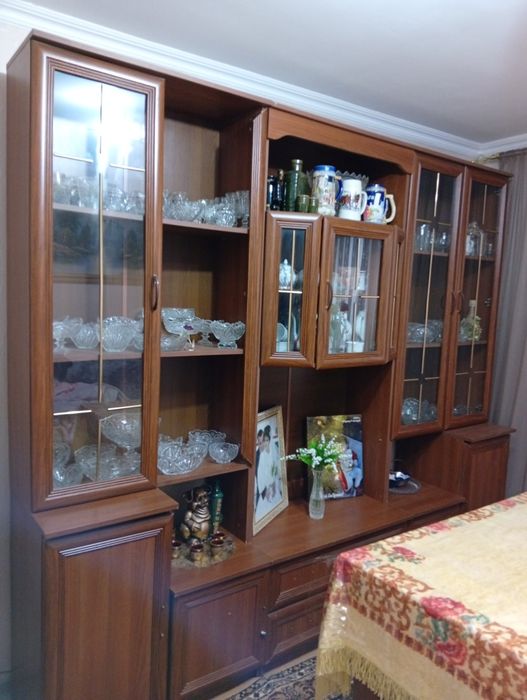 Стенка 3 секции, срочно продам