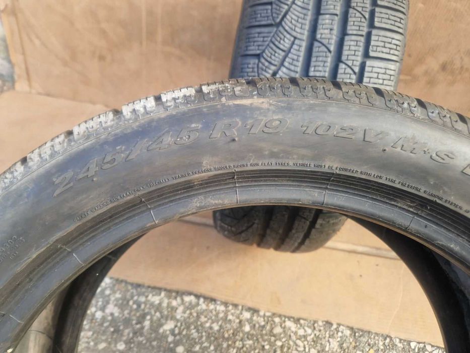 2 Pirelli R19 245/45
Зимни гуми 
DOT5017