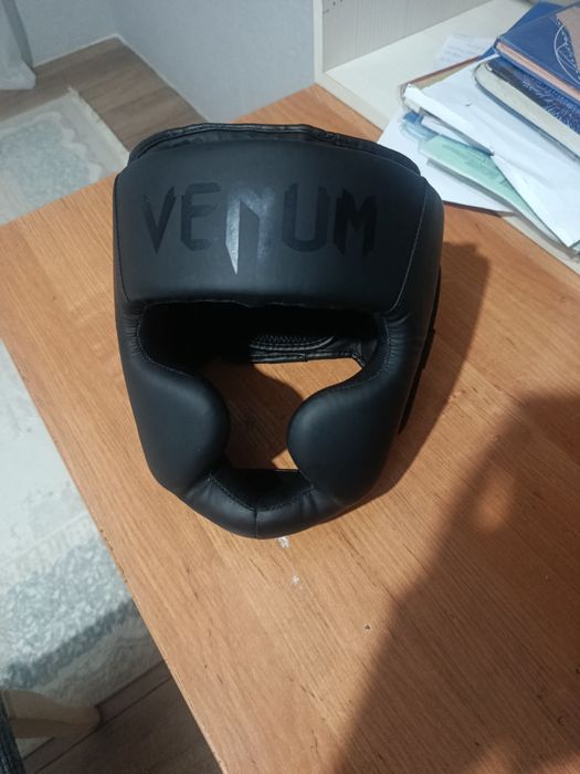 Продам шлем срочно новый