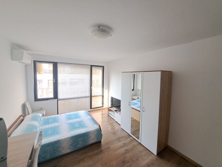 Дава се под наем Едностаен апартамент в Бургас, Сарафово - 36 кв.м за 275.4 € - Снимка #1