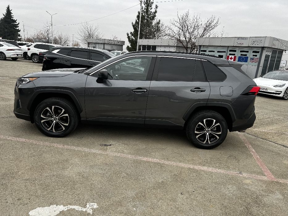 Продается Тойота РАВ 4.