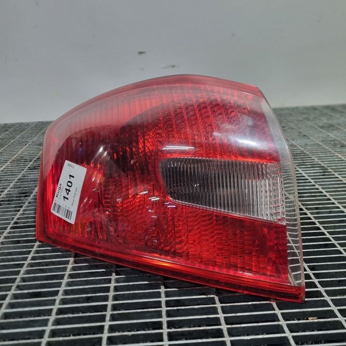 Stop Stanga Ford Kuga 2008 - 2012 SUV 4 Usi (1401) Bec clasic