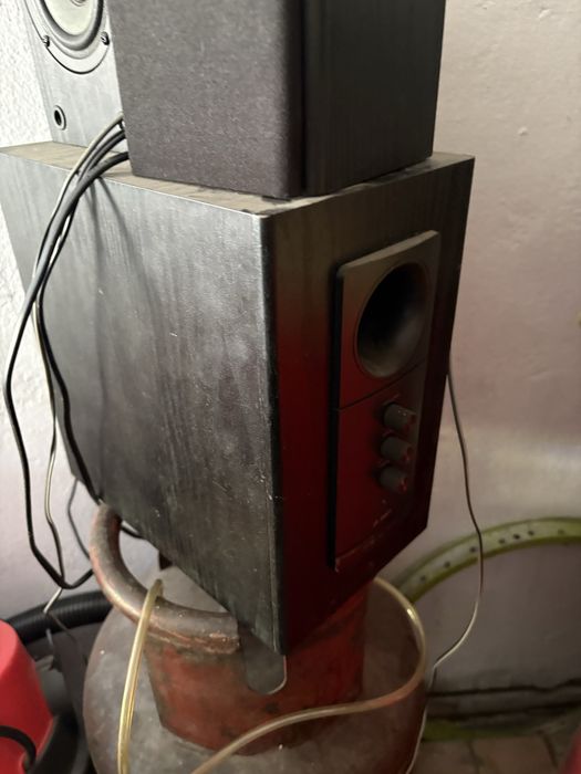 Продам колонки microlab 2.1