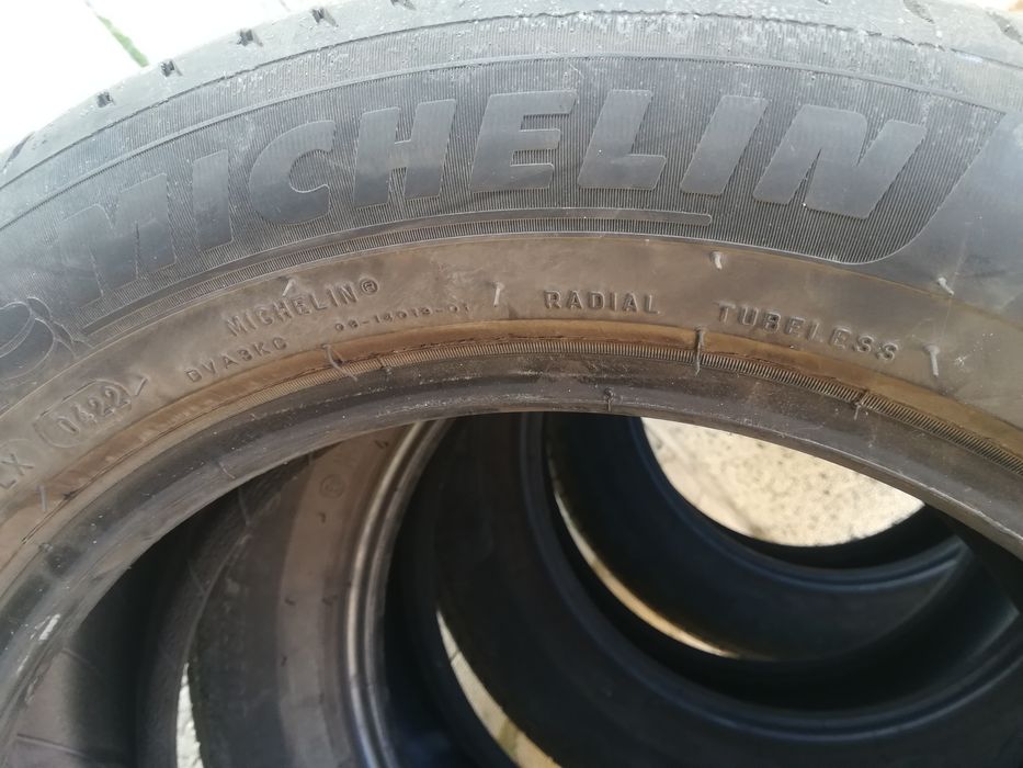 Продавам гуми MICHELIN