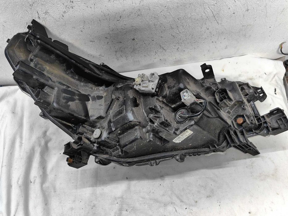 Оригинален фар Тойота  Toyota Hilux Full Led