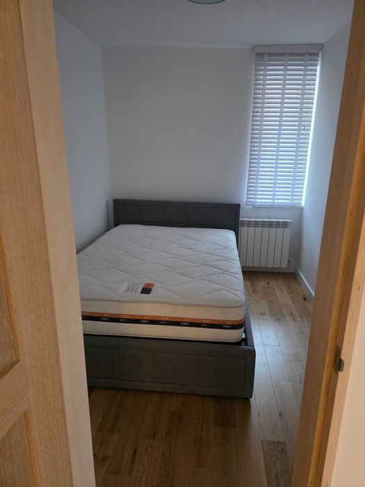 Apartament cu 3 camere CENTRAL