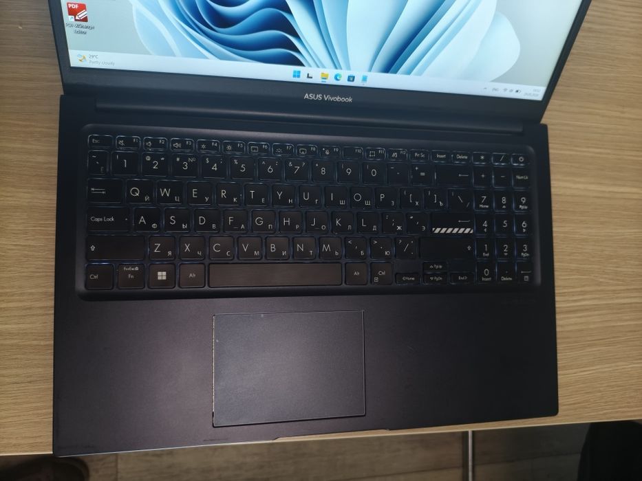 Asus Vivobook i3 12th, 8gb, 256gb ssd не дорого