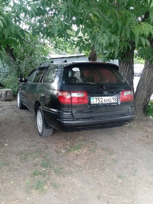 Продам Тойота Калдина