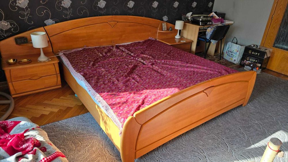 Set complet mobilier dormitor din lemn masiv