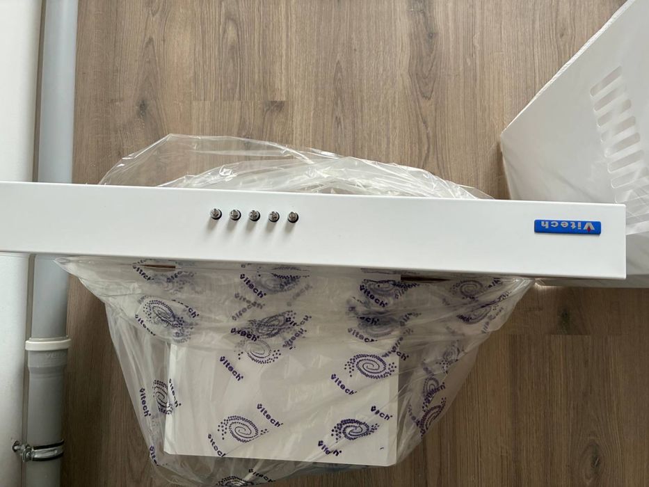 Вытяжка Vitech новая в упаковке