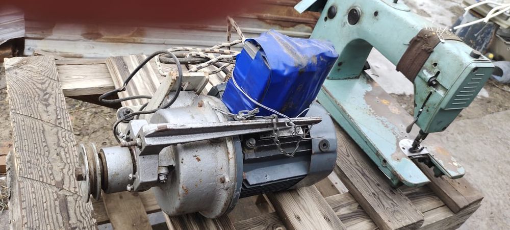 Швейная машинка промышленная