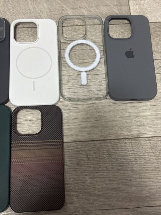 Продам чехлы на 14 pro