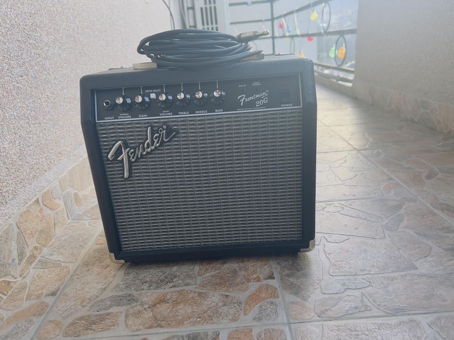 Fender frontman  20G.
Цена:215
