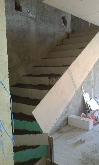 Micul Meseriaș, amenajări interioare