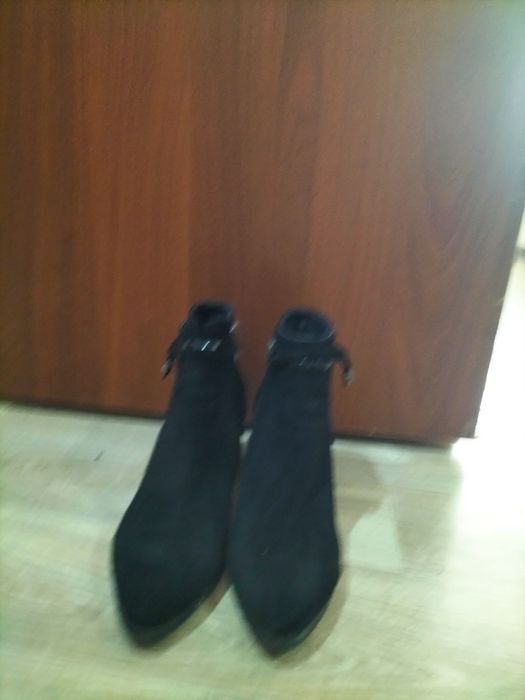 Продать демисезонные полусапожки