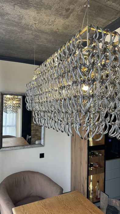 Шикарная люстра на 16 ламп