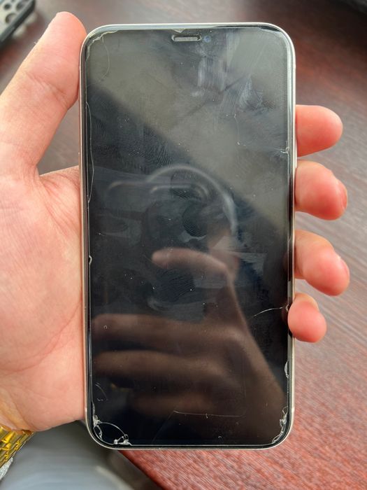 Продам iPhone 11 128gb