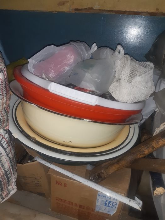 Тазы большые эмалерованные