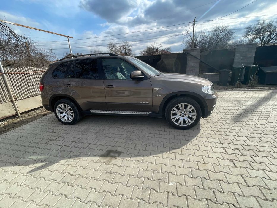 BMW X5 2011 — imagine 2