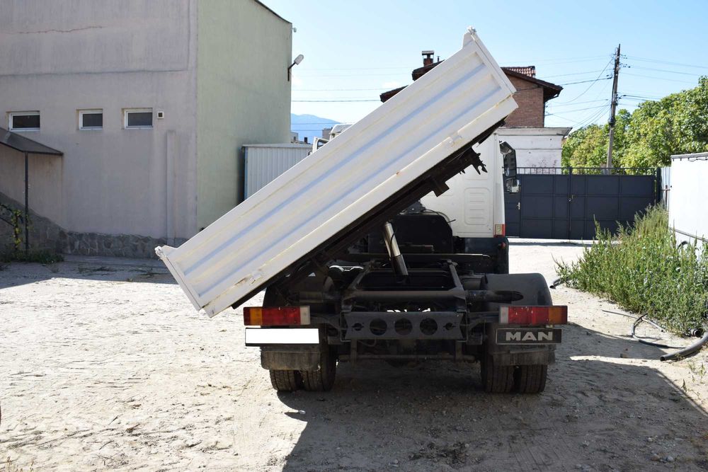 Man 8.150 LE 140C  Тристранен самосвал! Дължина 3. 80м.широчина 2.35м.