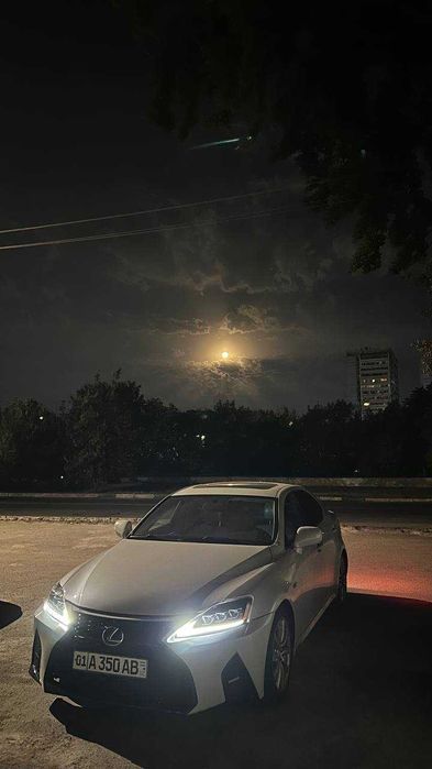 Lexus is300 | В хорошем состоянии