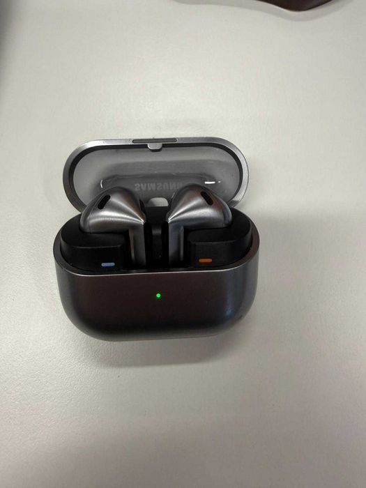 Samsung Buds 3 Utilizate, dar stare perfecta de functionare. Garantie