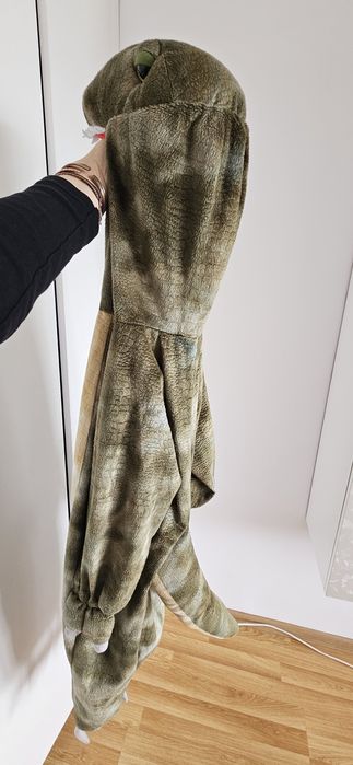 Costum de dinozaur