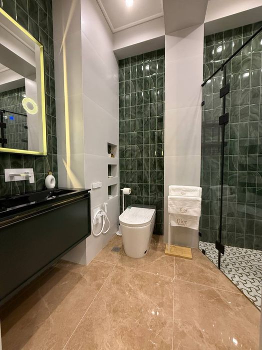 ДАРХАН АВЕНЮ 2/7/12 Закрытый охран.двор