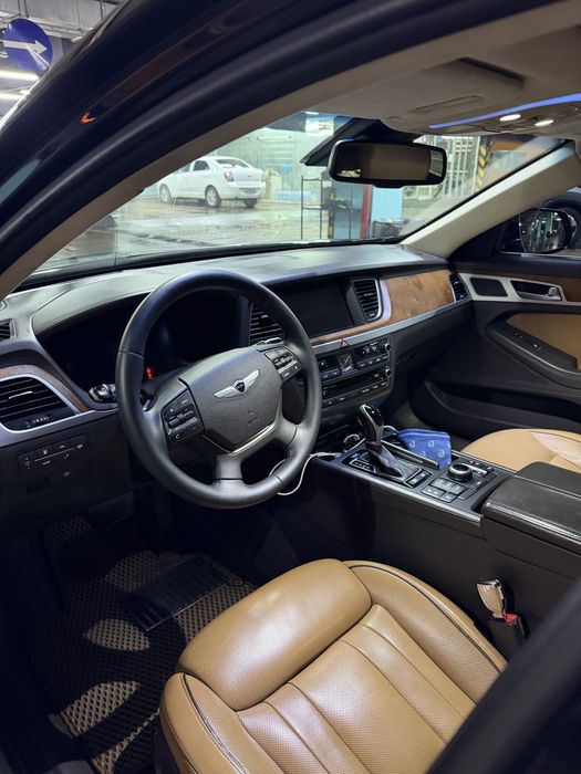 Hyundai Genesis g80