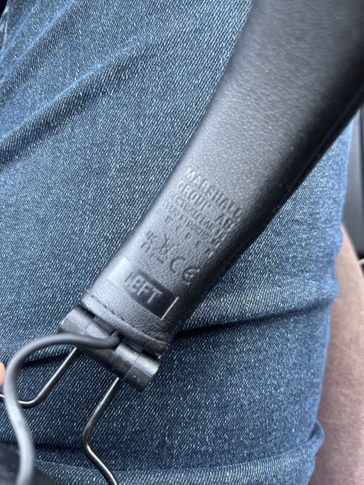 Наушник от Marshall