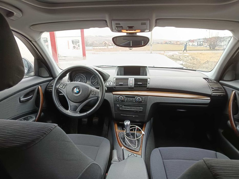 BMW seria1 din 2010